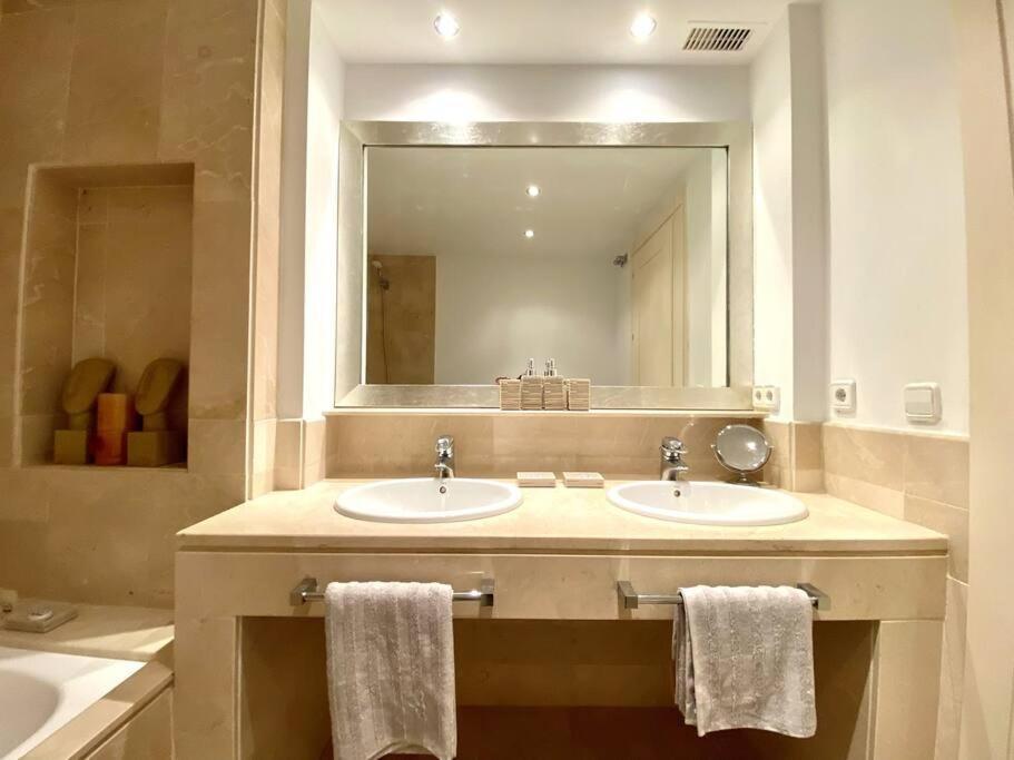 Yolo Spaces - Sotogrande Sea View Penthouse San Roque  Exteriör bild