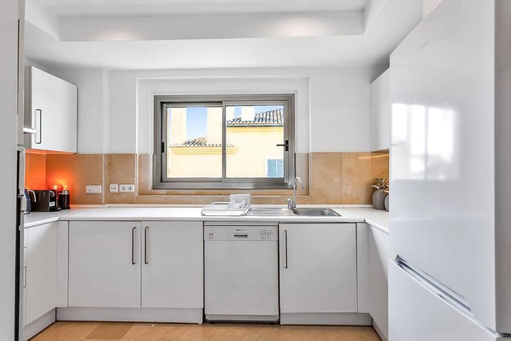Yolo Spaces - Sotogrande Sea View Penthouse San Roque  Exteriör bild