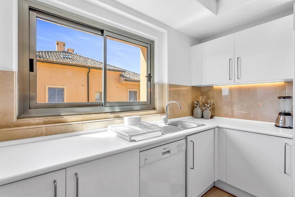 Yolo Spaces - Sotogrande Sea View Penthouse San Roque  Exteriör bild